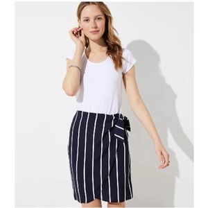 Ann Taylor LOFT Striped Wrap Pencil Skirt Tie Waist Lined Navy Blue White Size 2